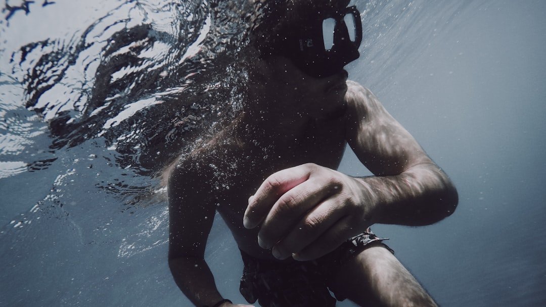 diving mask water leak