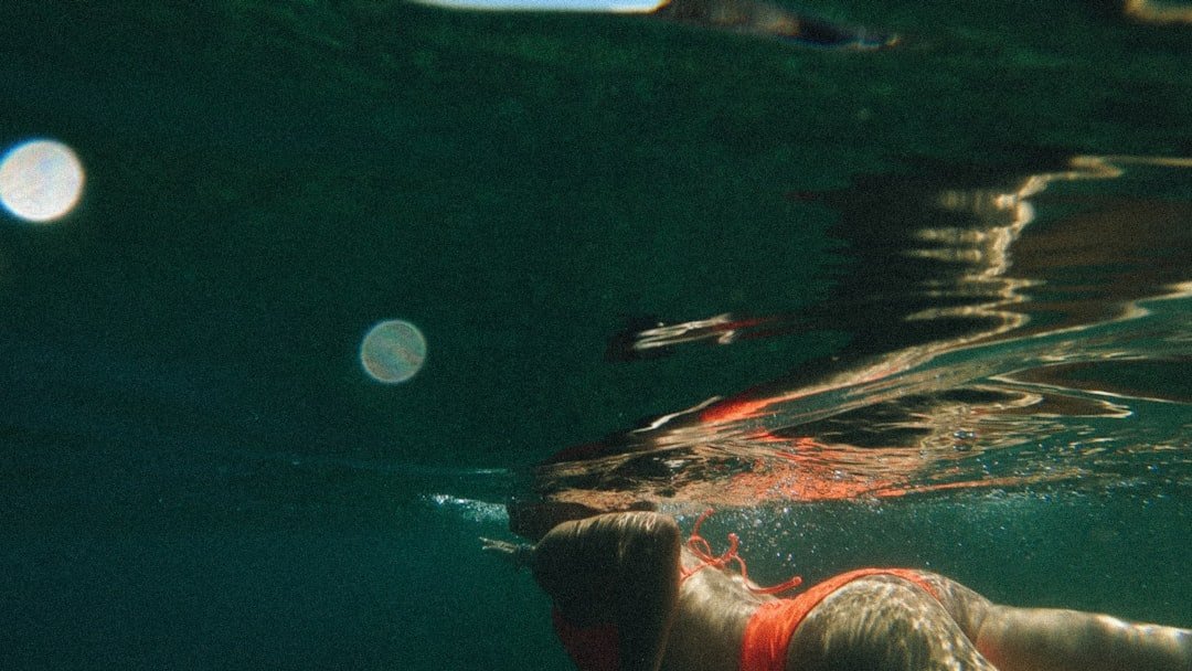 GoPro Red Filter Underwater: Depth, Water Colour, and White Balance Tips