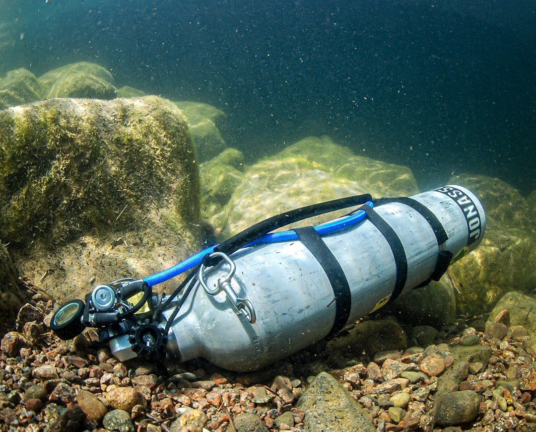 decompression diving equipment