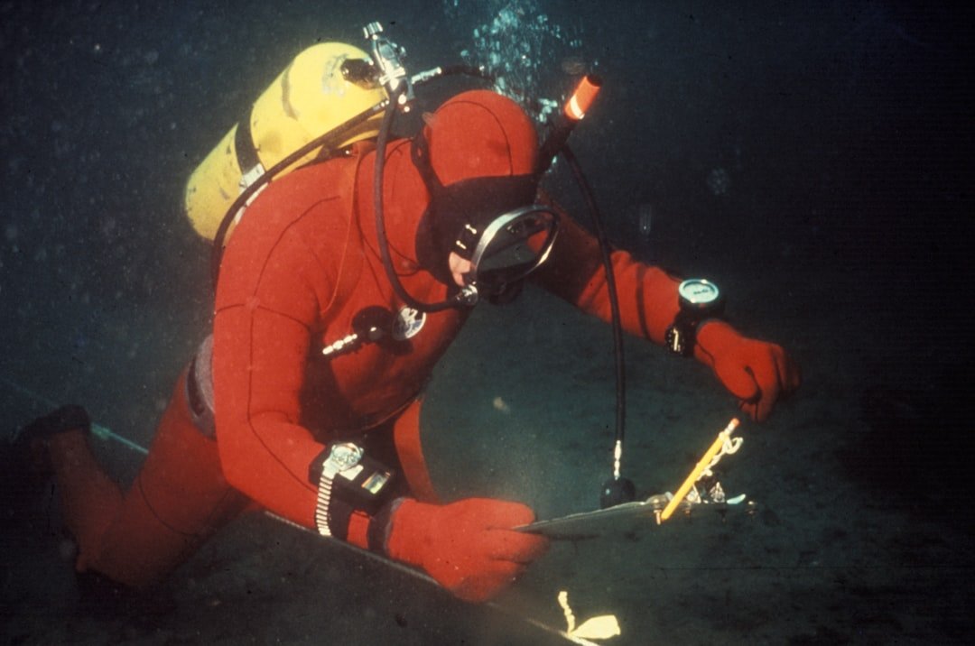 dive compass underwater navigation