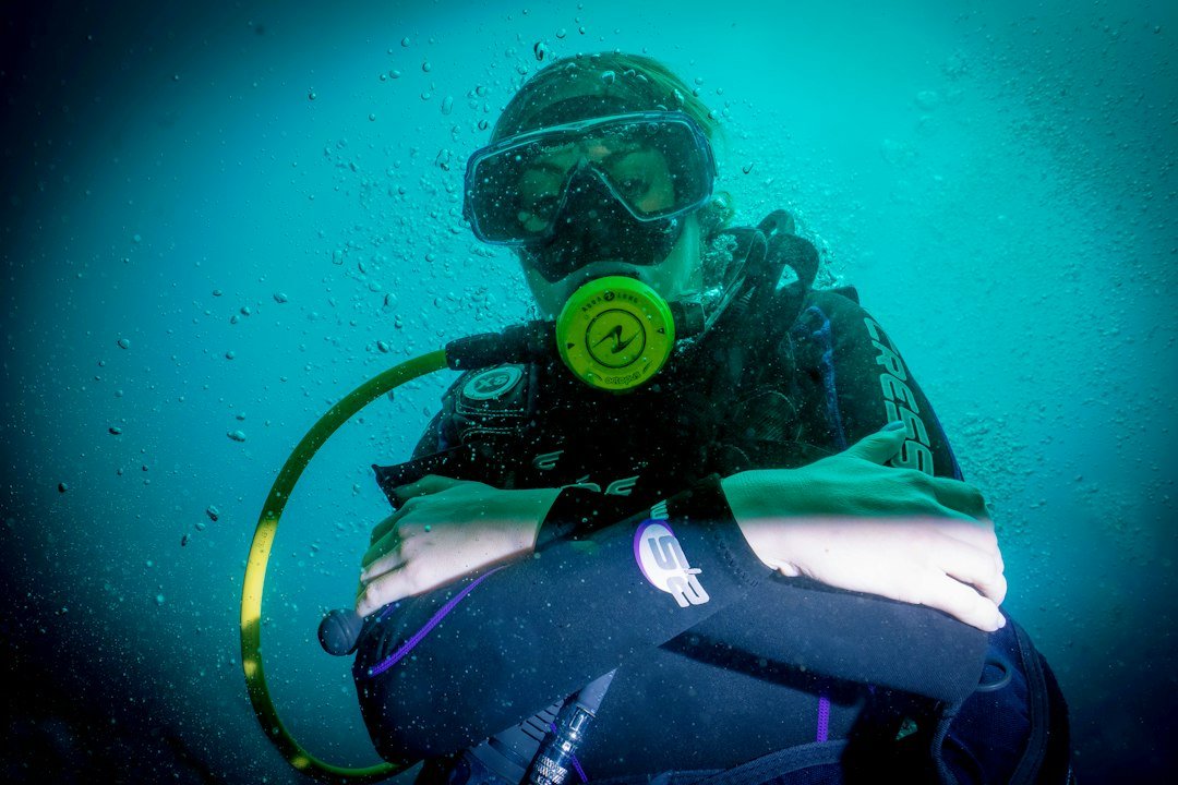 scuba diving backup regulator equipment