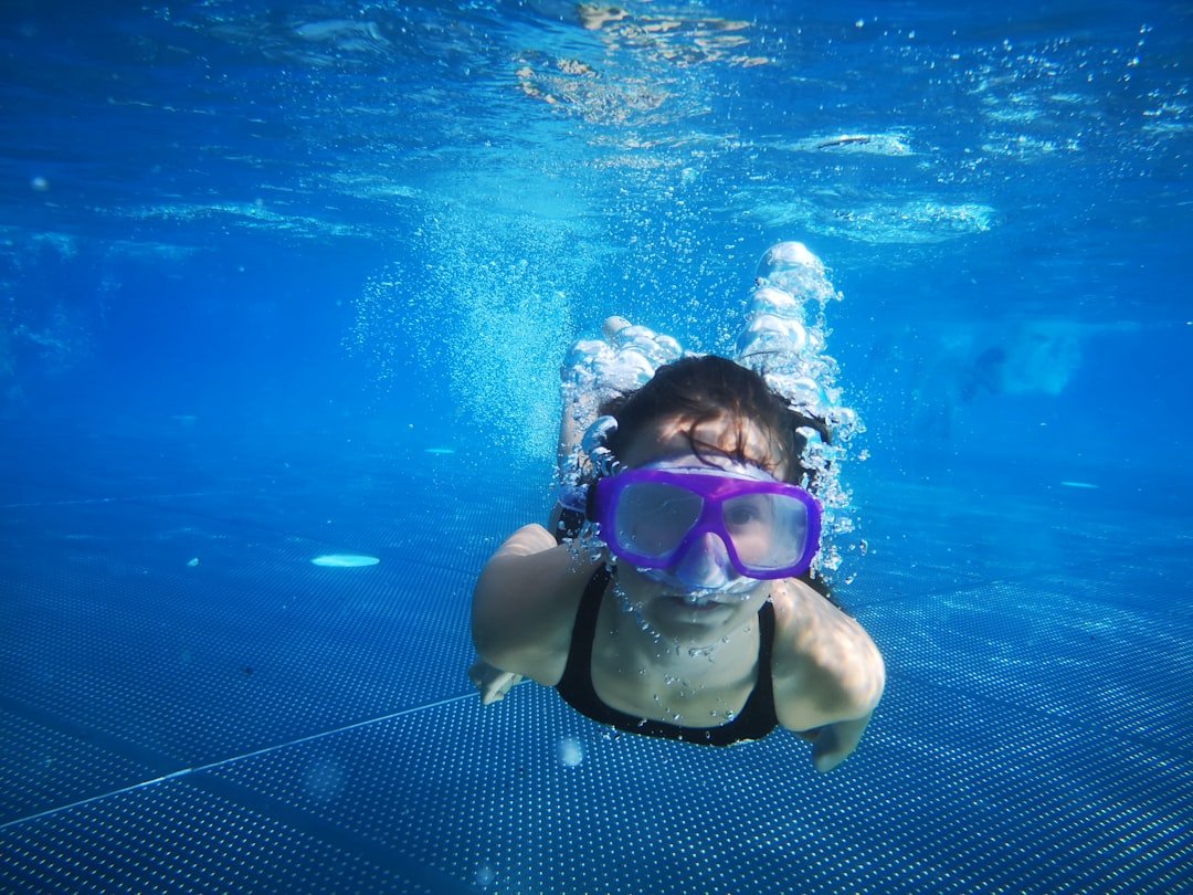 kids scuba pool