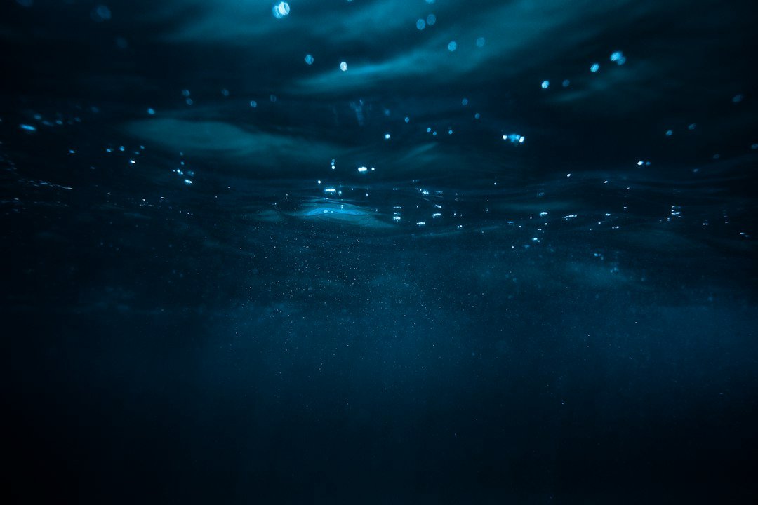 underwater night diving light equipment