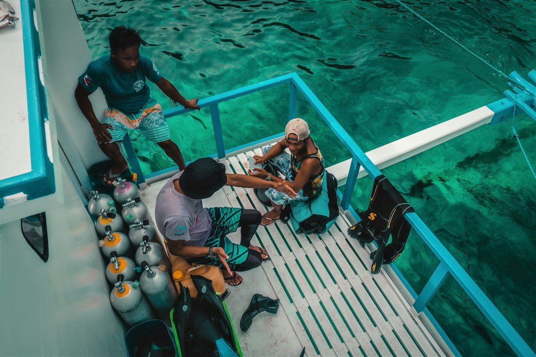 scuba boat platform
